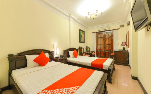 Lucky 2 Hotel – Guest Rooms – Hanoi
