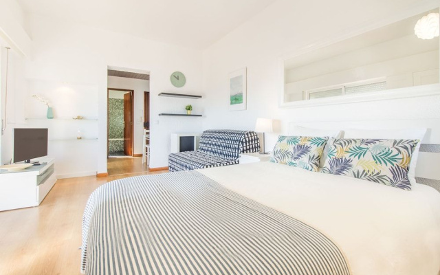 Wonderful Studio in Cascais With Sea View