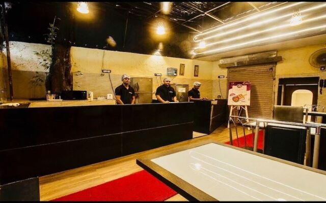 Qubestay Airport Capsule Hotel & Hostel