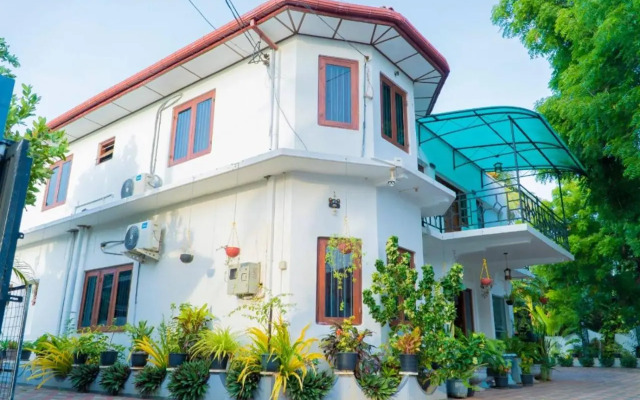 St Anne's Hotel & Resturant