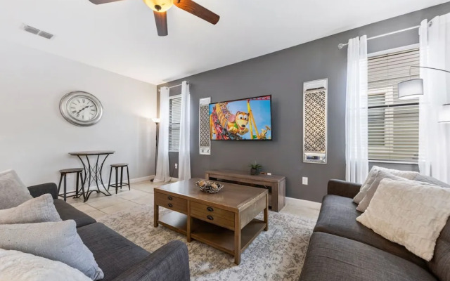 1417 Rolling Fairway Dr