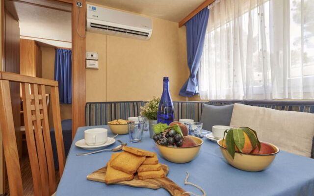 Camping Village Baia Domizia