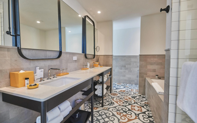 Hotel Indigo Lower East Side New York by IHG