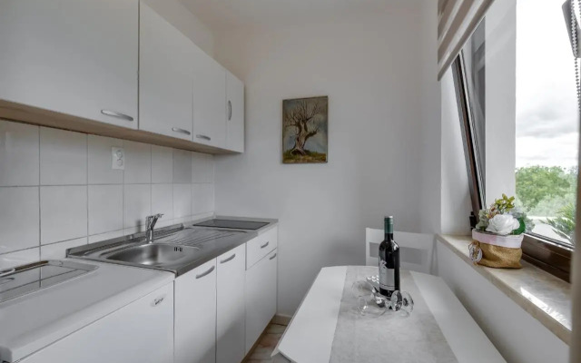 Apartment Dado
