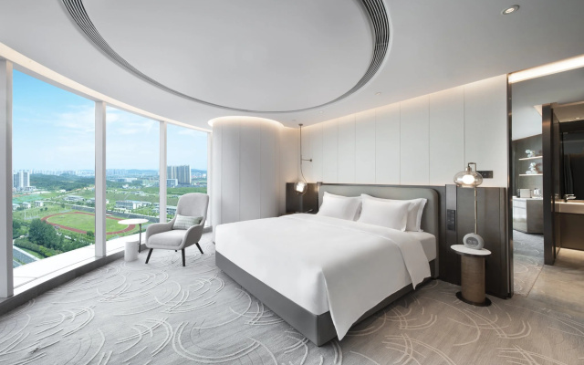 Crowne Plaza Wuhan Optics Valley by IHG – Guest Rooms – Wuhan