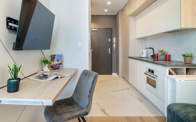 Apartment With Balcony by Renters