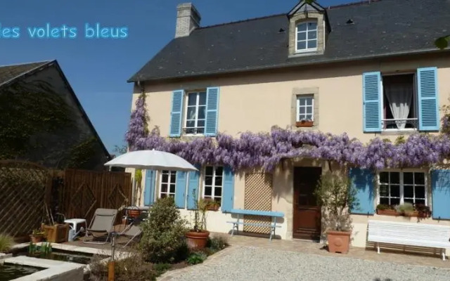 Les Volets Bleus