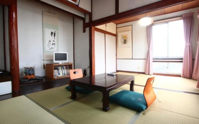 Saifuya Ryokan – Guest Rooms – Yanagawa