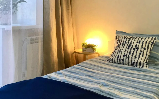 Апартаменты на Старых Большевиков, 77