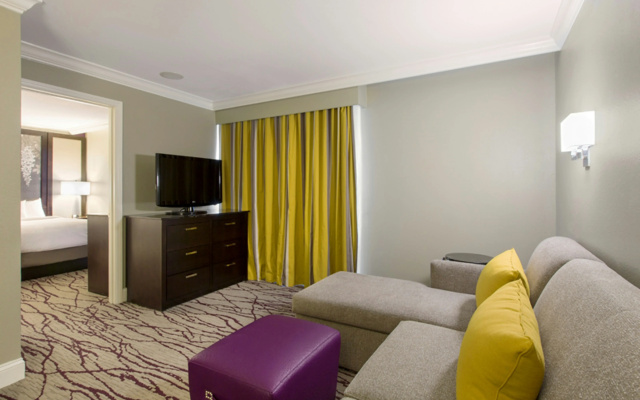 DoubleTree by Hilton Hotel Savannah Historic District