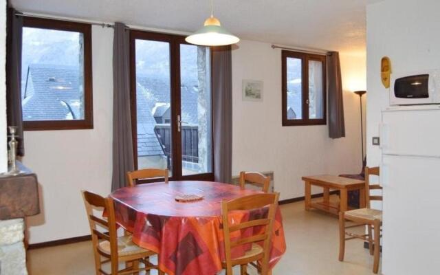Appartement Esquièze-Sère, 4 pièces, 7 personnes - FR-1-402-73