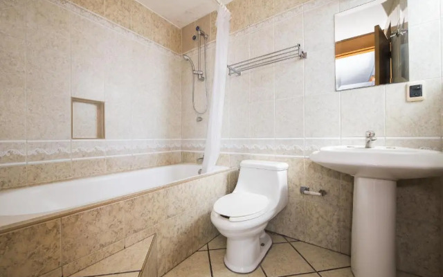 Hotel Suites de Reyes