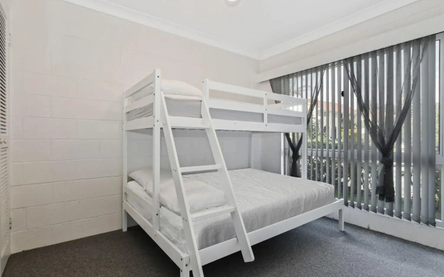 Blueys Beach Villa Manyana 11