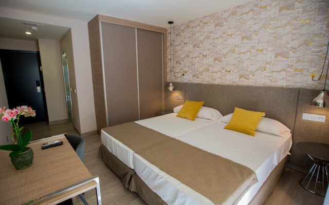 Ona Marbella Inn