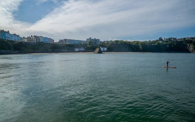 Gwynne House - 6 Bedroom - Tenby Harbour