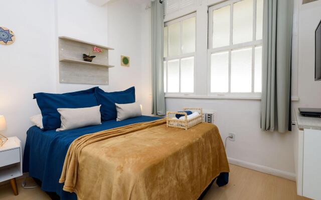 1 Quarto 150m da Praia de Copacabana | PJ 145/1106