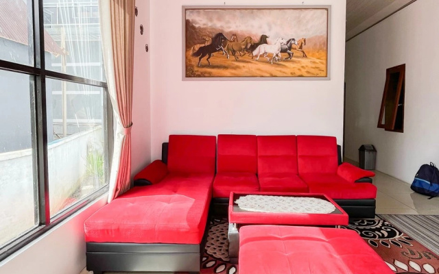 Labella Homestay 2 Syariah RedPartner near 0 KM Dieng – Guest Rooms – Dieng Kulon
