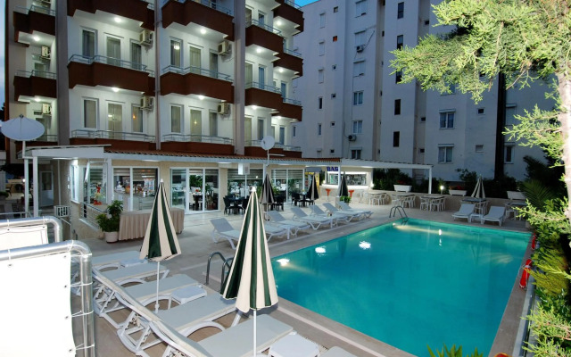 Lara Diamond Hotel