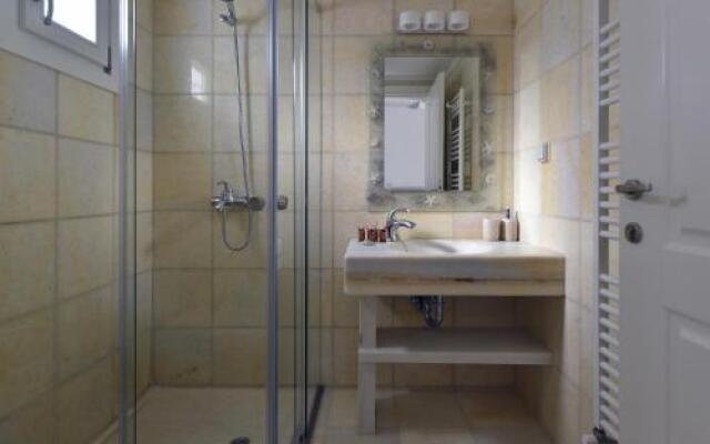 Armenistis Apartment 2