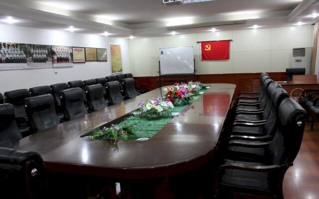 Dongfang Hotel