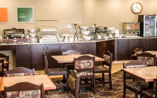 Comfort Suites Lake George