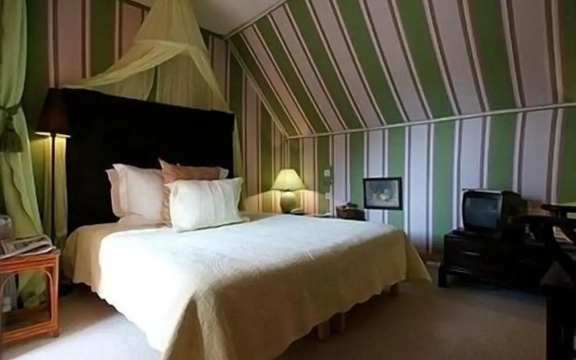 Hotel Kastell Dinec'h