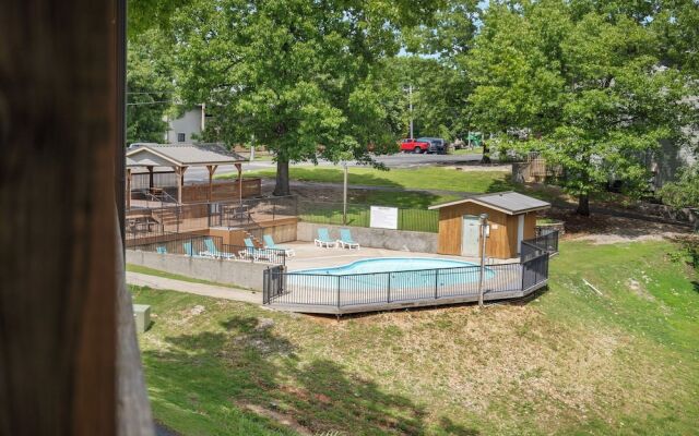 The Circle Retreat 7