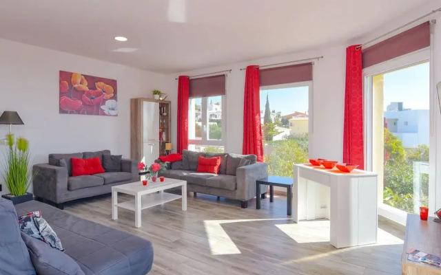 Lush Villa With Swimming Pool in Benitachell