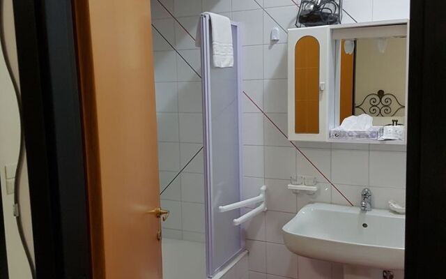 Bed Breakfast La Rosa Dei Venti Cinecitt