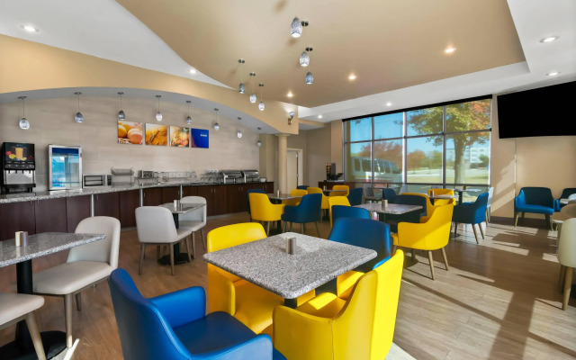 Comfort Suites Bentonville - Rogers