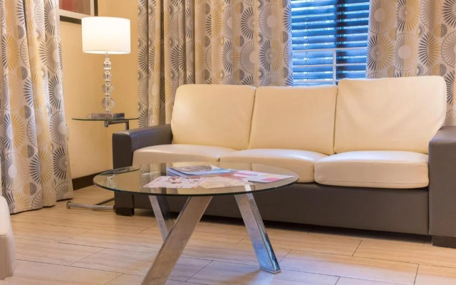 Tradewinds Apartment Hotel