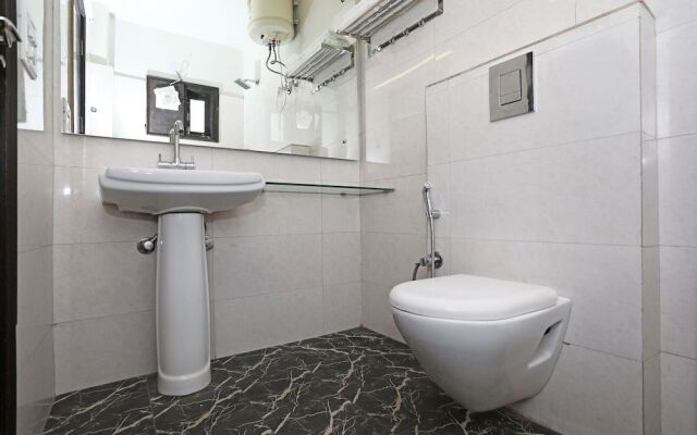 OYO 11044 Hotel Tulip Suites