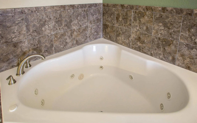 Quality Inn & Suites Marinette