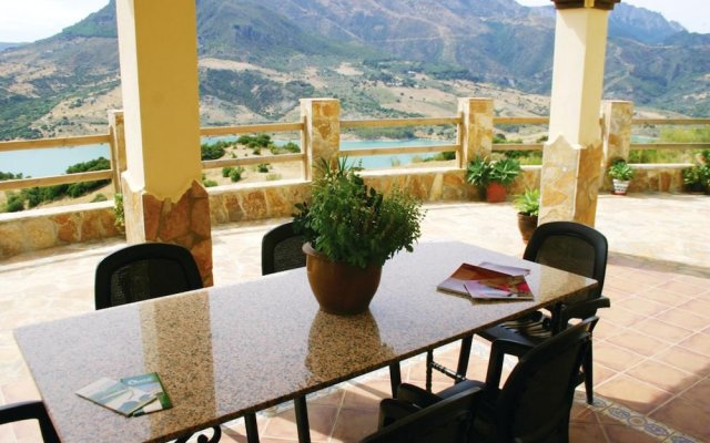House With 2 Bedrooms in El Gastor, With Wonderful Lake View, Private
