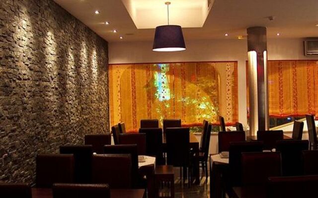 Petrus Hotel
