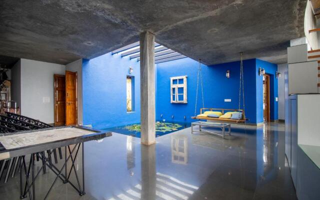 SaffronStays Solasta, Mulshi - Infinity Pool Villa with Mulshi DAM Views