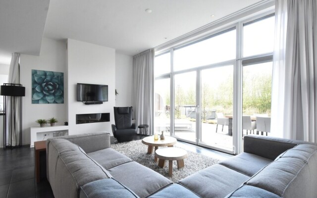 Modern Villa with Jacuzzi and Sauna in Harderwijk Flevoland