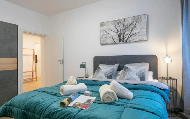 Boutique Apartment 6