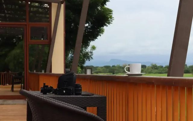 Sarojus Farmview Hotel
