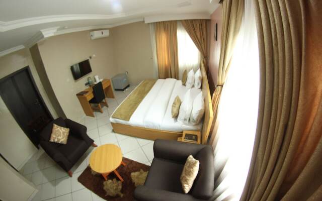 Celia's Suites