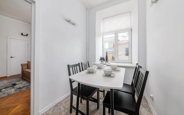 DeRent Aparts (ДеРент Апартс) на переулке Антоненко