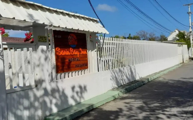 Sarie Bay Inn