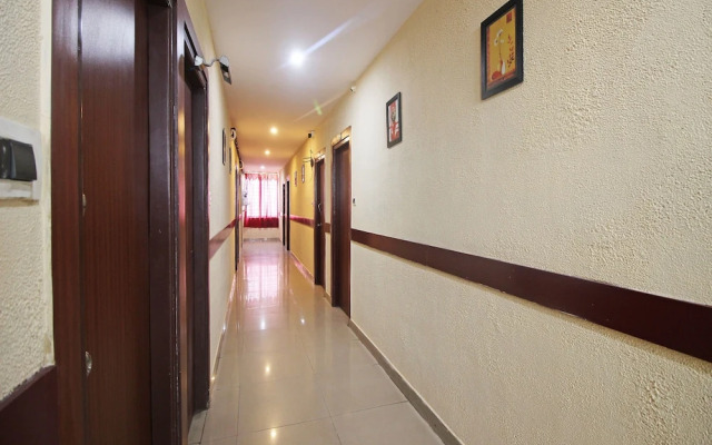 OYO 9632 Hotel Prestige Residency