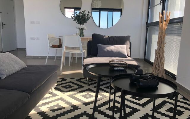 Luxury Apartment Best Location Beach View