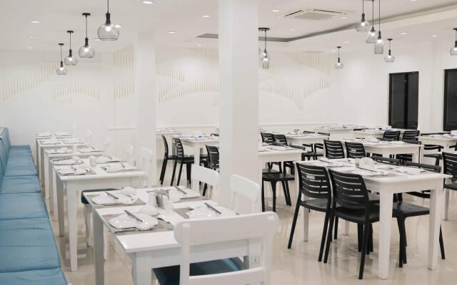 RedDoorz Premium @ Wireless Mandaue Cebu