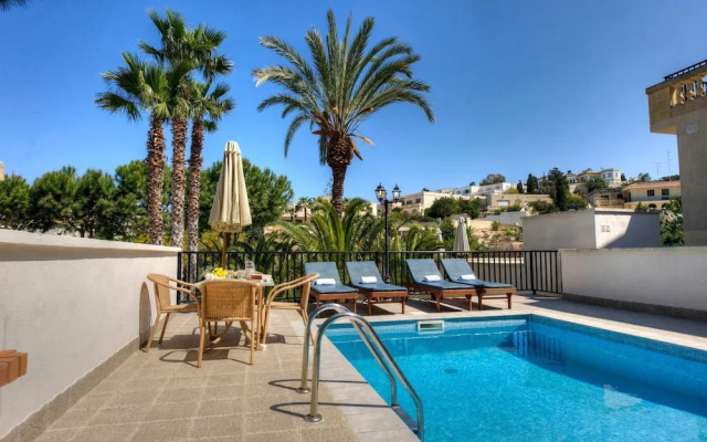 Villa Narcis - 2 Bedroom Villa With Private Pool