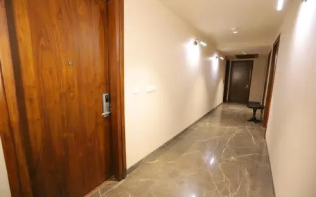 IP Royal Hotel - Couple Friendly Near Yamuna Sports Complex, Karkardooma New Delhi