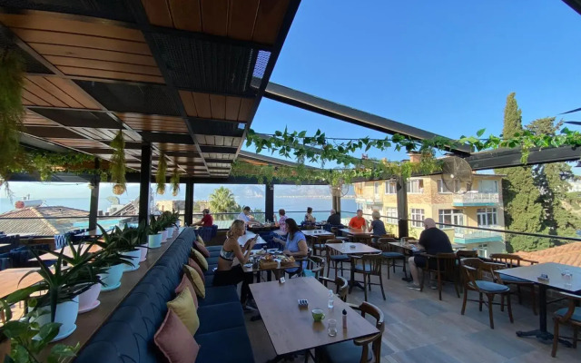 Antalya Inn Hotel