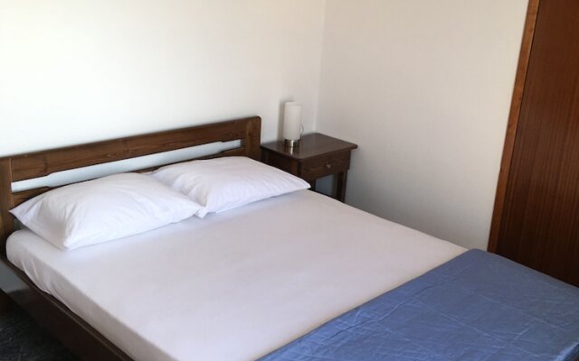 Lefkadi Apartments by the sea