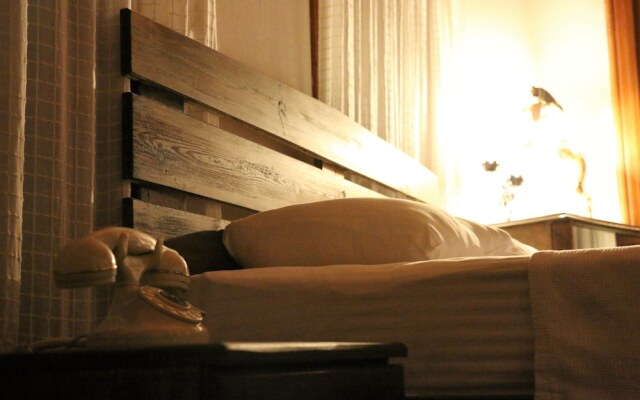 Otel Manolian